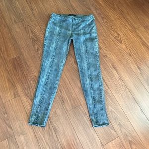 J.Brand Green Patterned Jeans Size 31